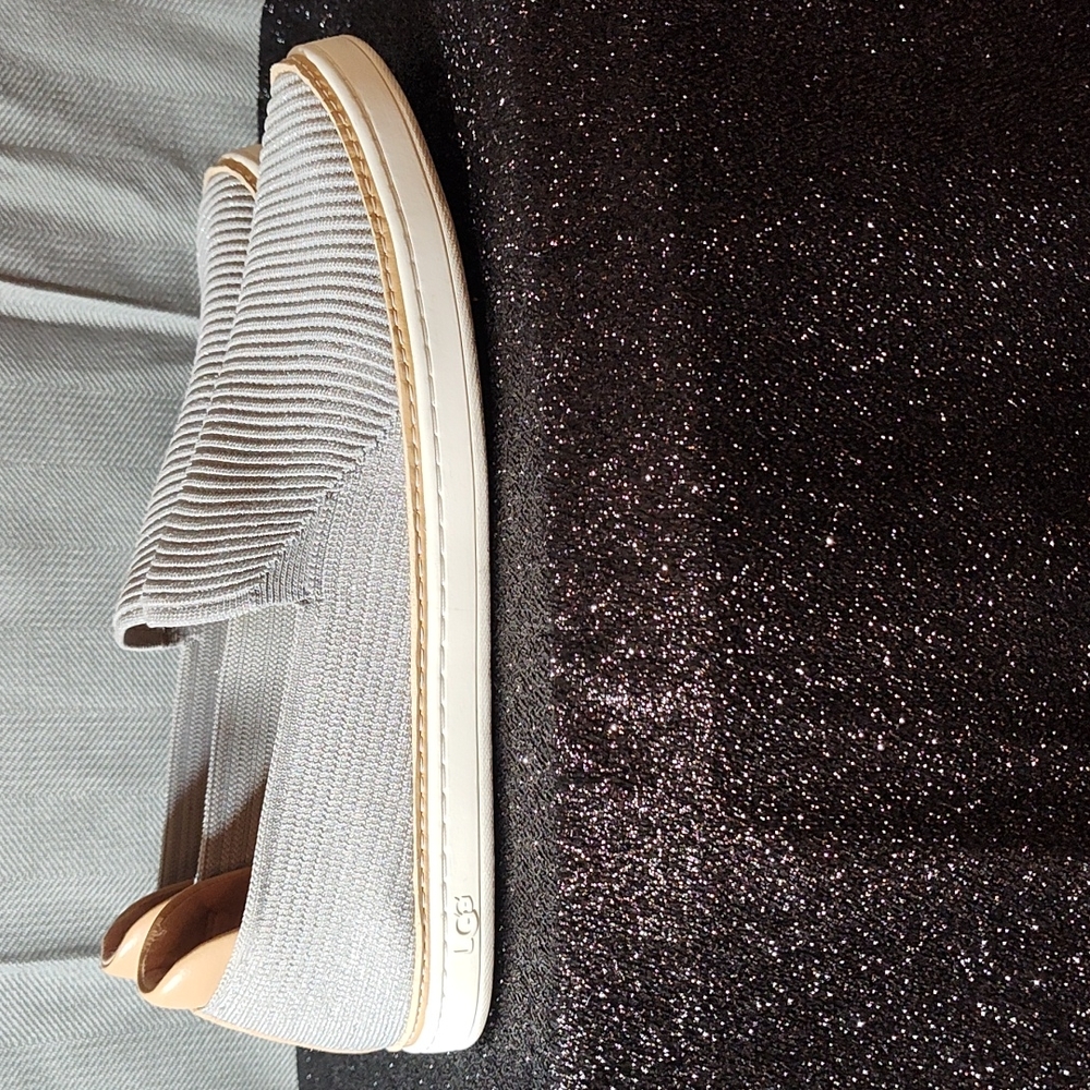 UGG Loafers - Picture 3 of 8
